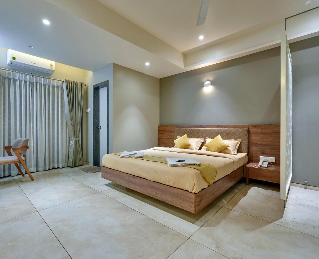Hotel Swamini كولهابور المظهر الخارجي الصورة