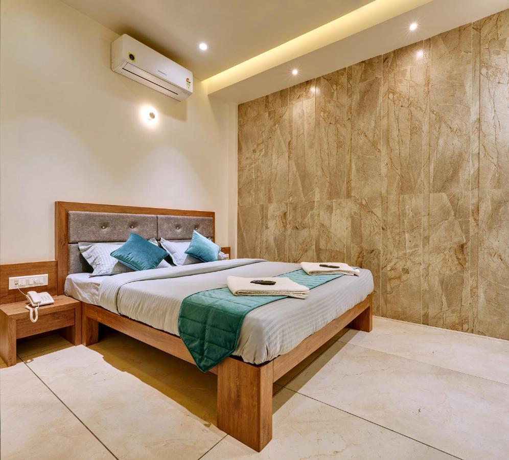 Hotel Swamini كولهابور المظهر الخارجي الصورة